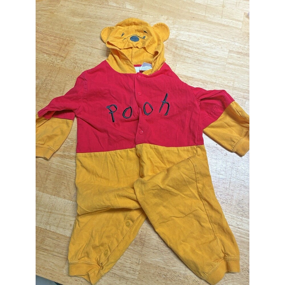 The Disney Store Winnie The Pooh One Peice W  Hood Unisex 24M Vintage Halloween